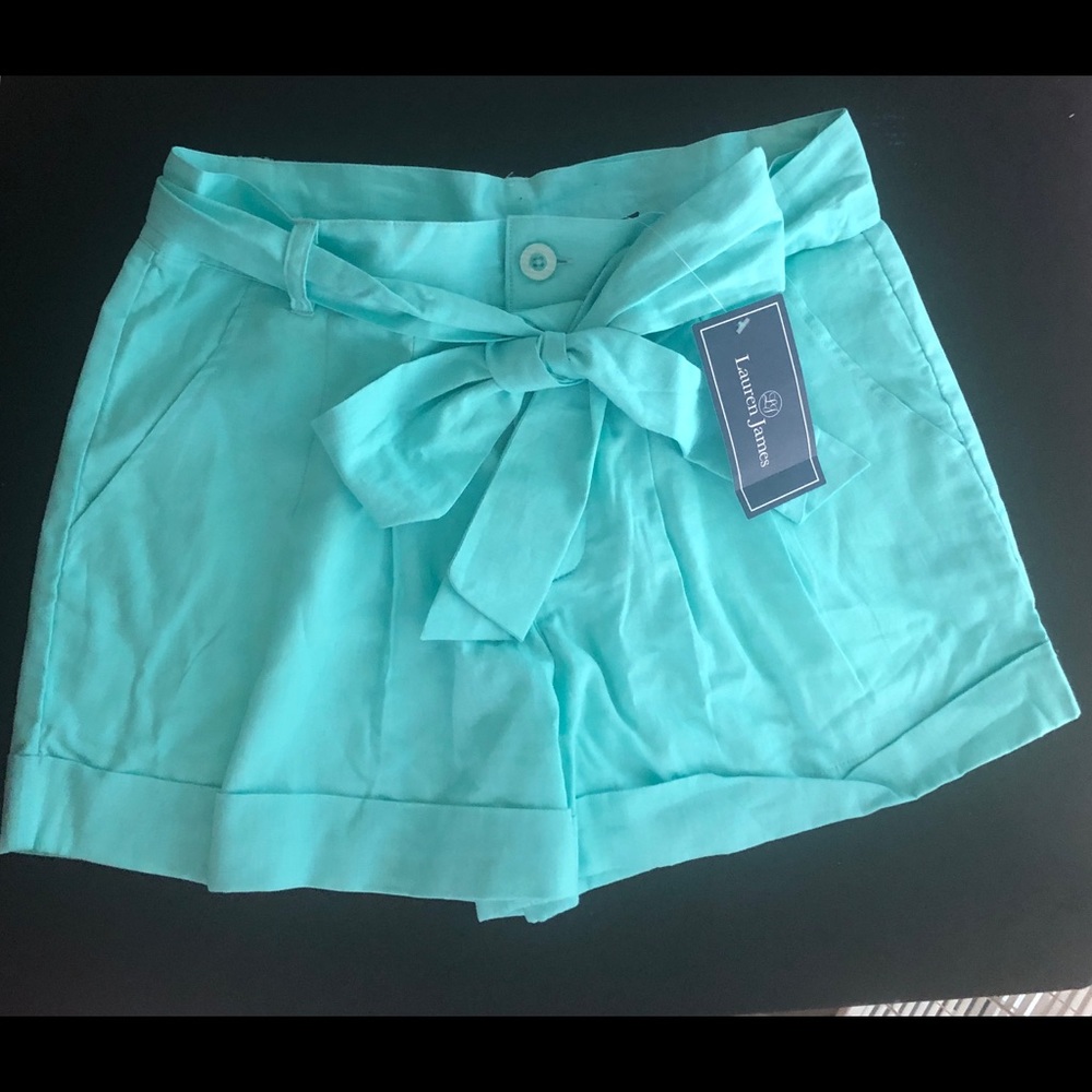 Lauren James NWT Bow Shorts- Small